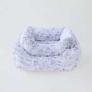 Deluxe Tailored Dog Bed